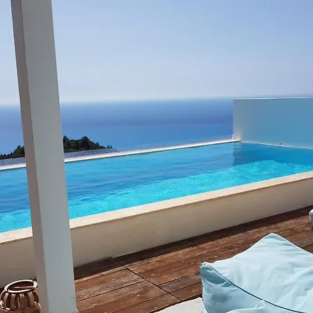 White Lefkada Вилла