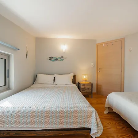 White Lefkada * Kalamítsi