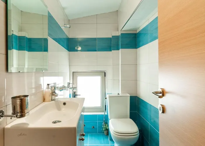 Willa White Lefkada *