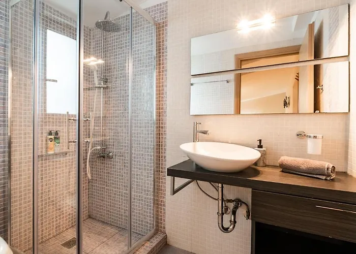 White Lefkada Kalamítsi