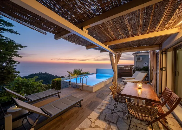 White Lefkada * Kalamítsi